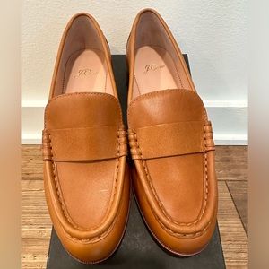 Ladies JCrew Leather Penny Loafer size 8